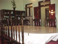 chair.jpg (11662 bytes)