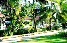 kuttanad-resorts-alappuzha/alleppey-kerala