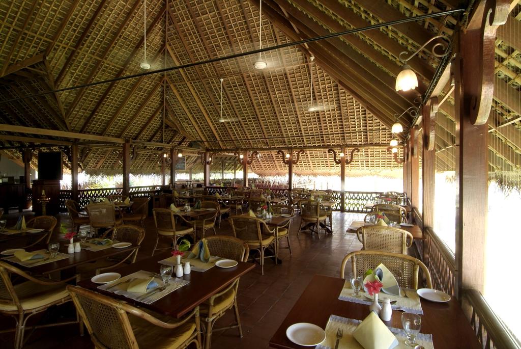 restaurant at Marari Beach Resort