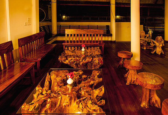 restaurant at Paloma resort