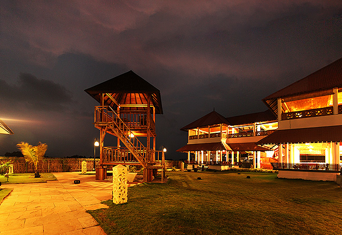 side view at Paloma resort